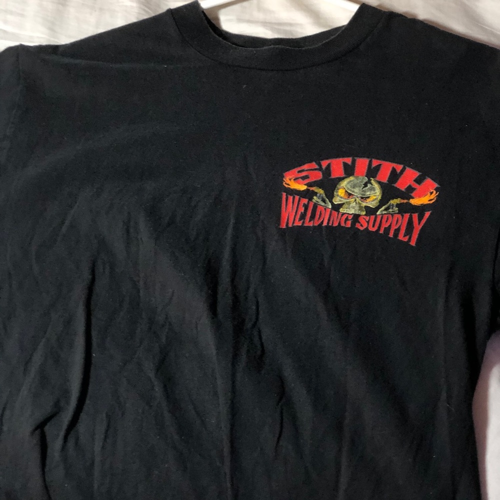 stitch welding graphic tee